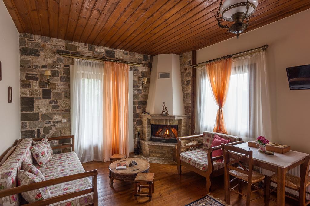 Studio Merses Mikro Chorio  Luaran gambar